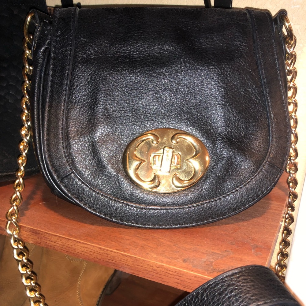 Emma Fox Black Leather Shoulder Bag with Gold Chain